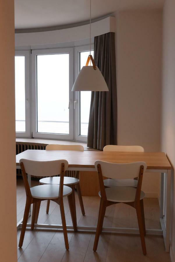 Appartement Met Zeezicht Oostende Exterior foto